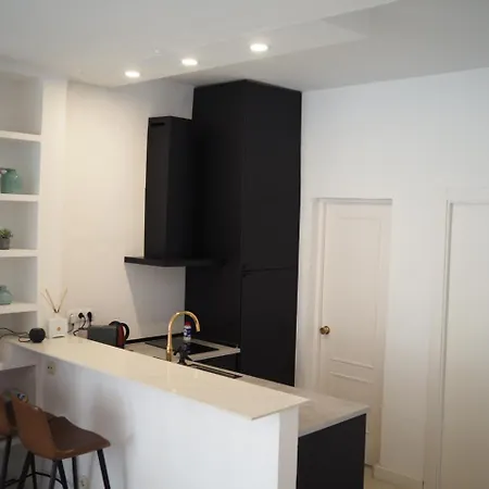 Apartment In Malaga 8 Mins From The Beach Exterior photo