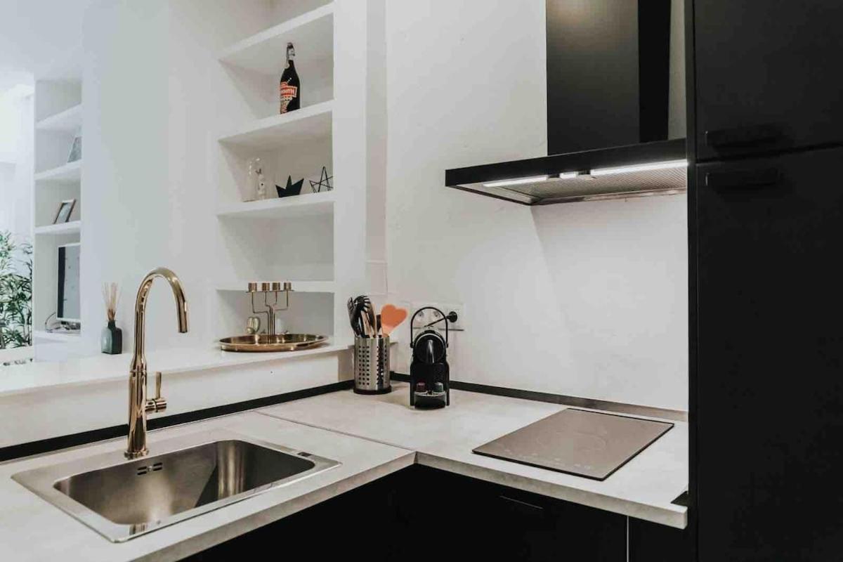 Apartment In 8 Mins From The Málaga